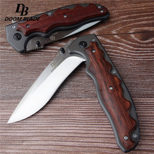 Camping & Hunting Folding Knife - wonderfulandamazingstuff